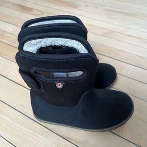 Bogs Kids Black and Gray Boots